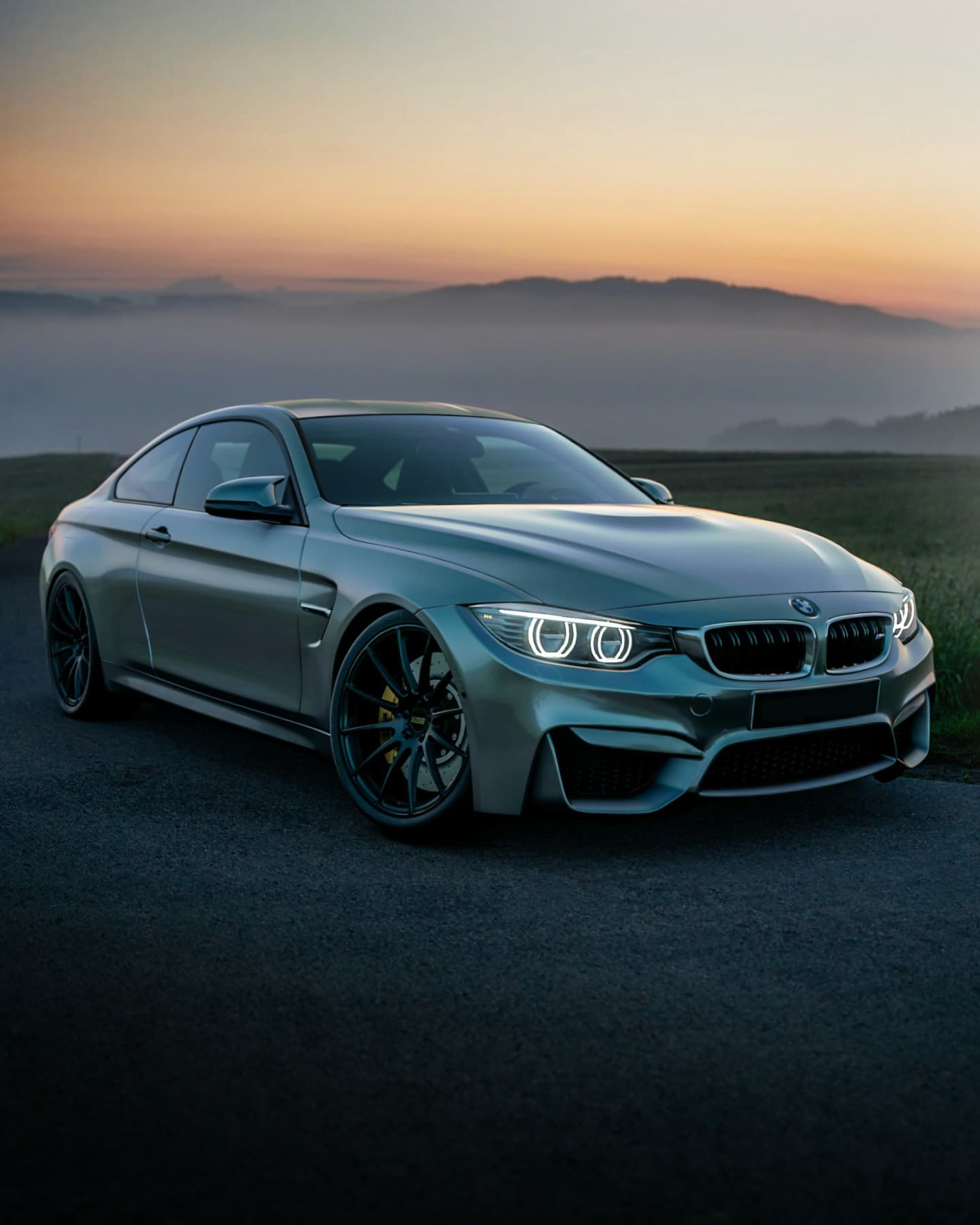 BMW 330i